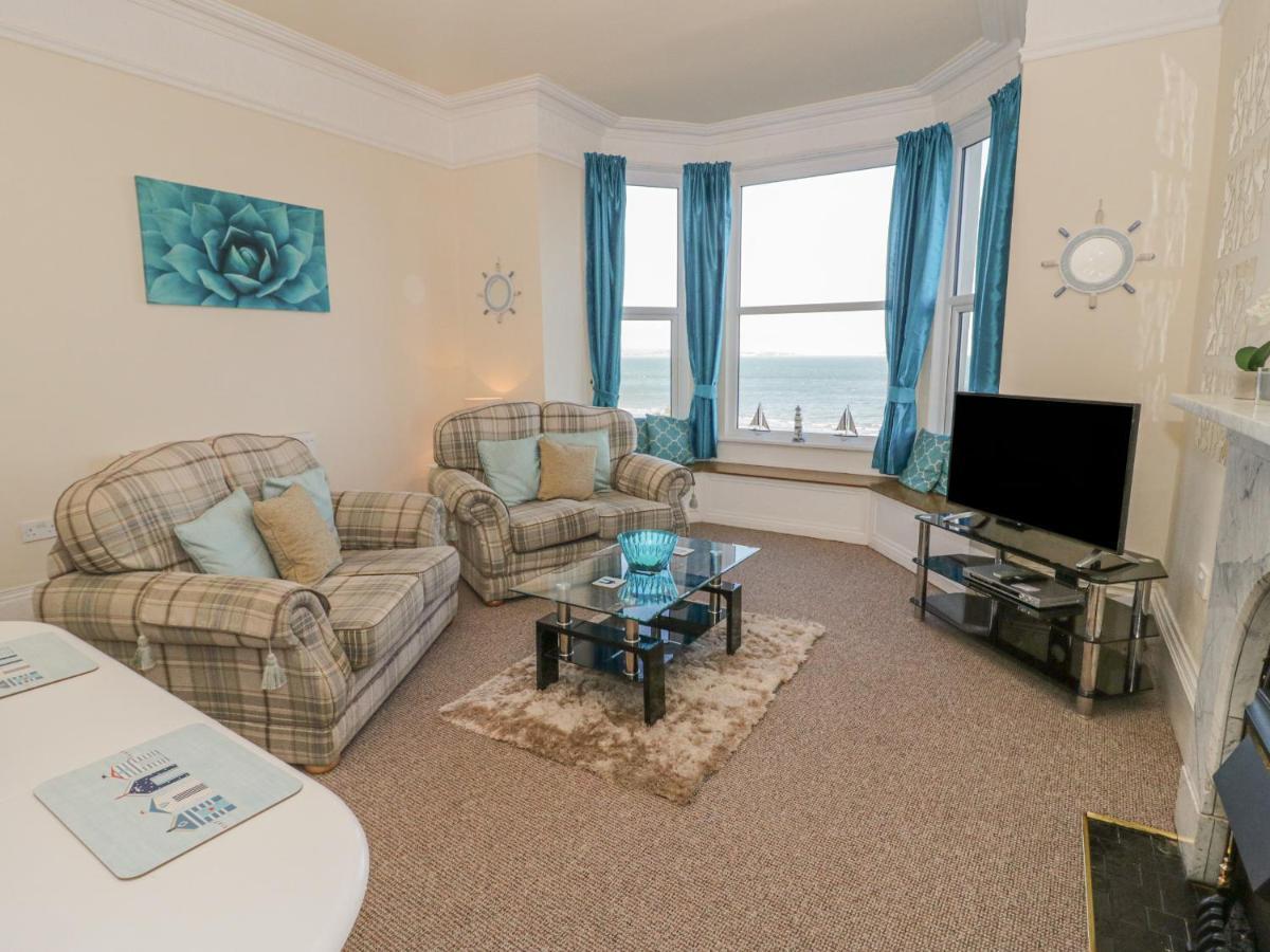 Apartmán Llys Madoc, First Floor Flat Penmaen-mawr Exteriér fotografie